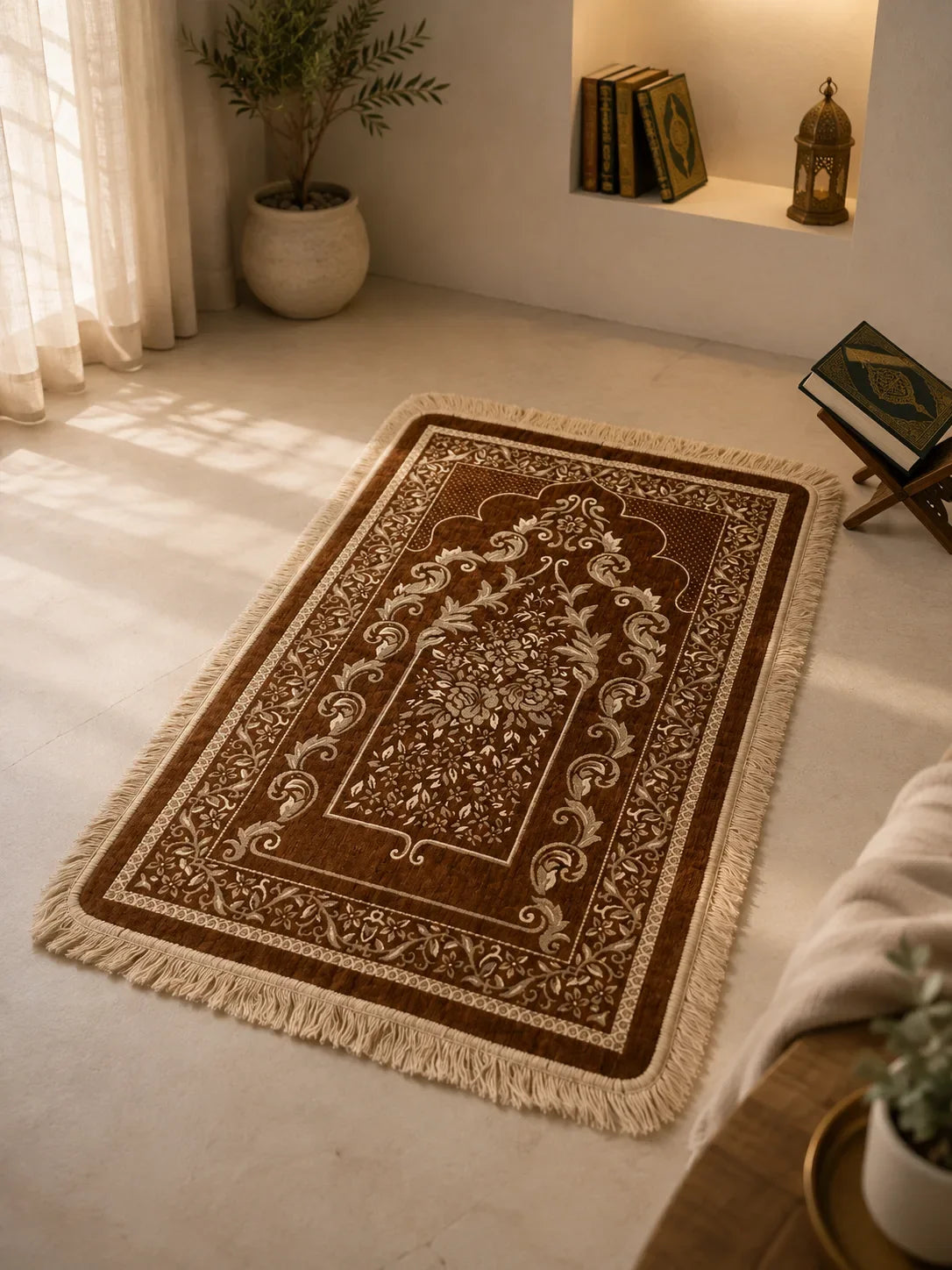 Made in Syria Floral Mihrab Janamaz 116 × 70 CM