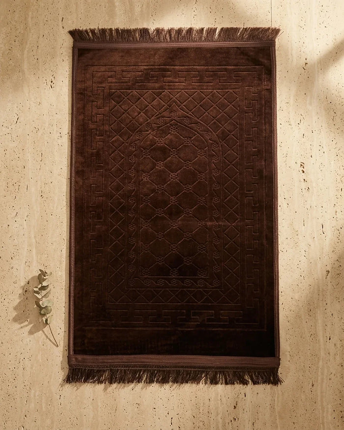 Chocolate Brown Embossed Prayer Mat (Janamaz) – 116 cm